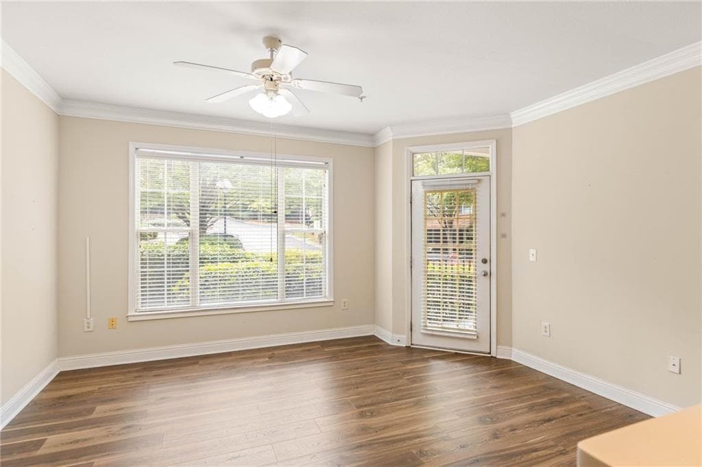 1 bedroom, 1 bathroom, 871 sq ft condominium for sale at 4105 Stratford, Decatur, GA 30033 — photo 2