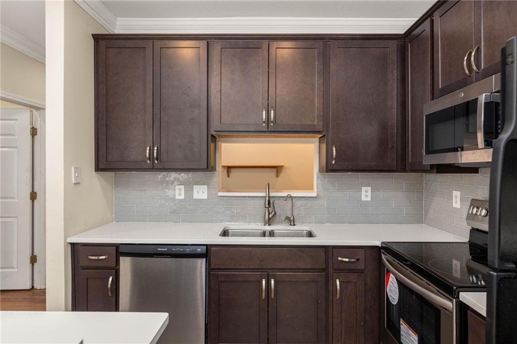 1 bedroom, 1 bathroom, 871 sq ft condominium for sale at 4105 Stratford, Decatur, GA 30033 — photo 7