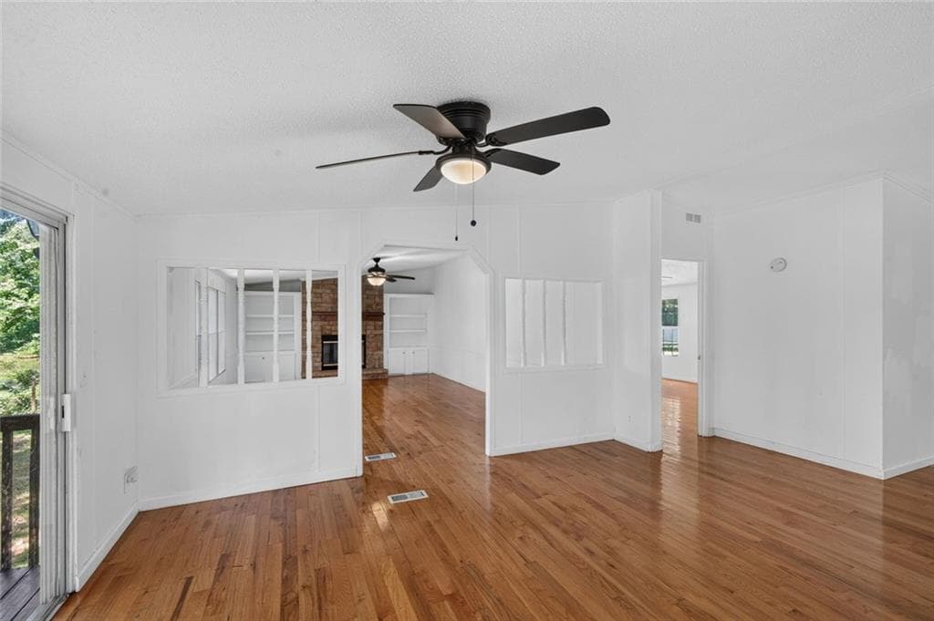 4 bedroom, 2 bathroom, 2,432 sq ft single family residence for sale at 133 Garden Ridge Drive, Carrollton, GA 30116 — photo 4