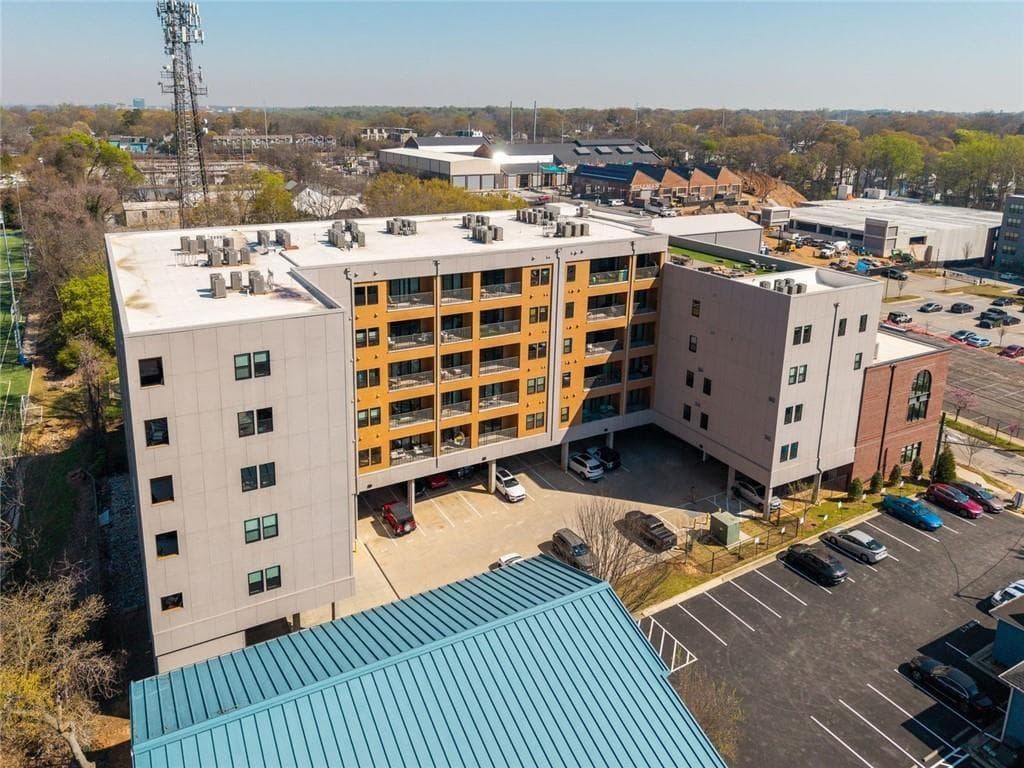 1 bedroom, 1 bathroom, 403 sq ft condominium for sale at 112 Rogers Street 202, Atlanta, GA 30317 — photo 2