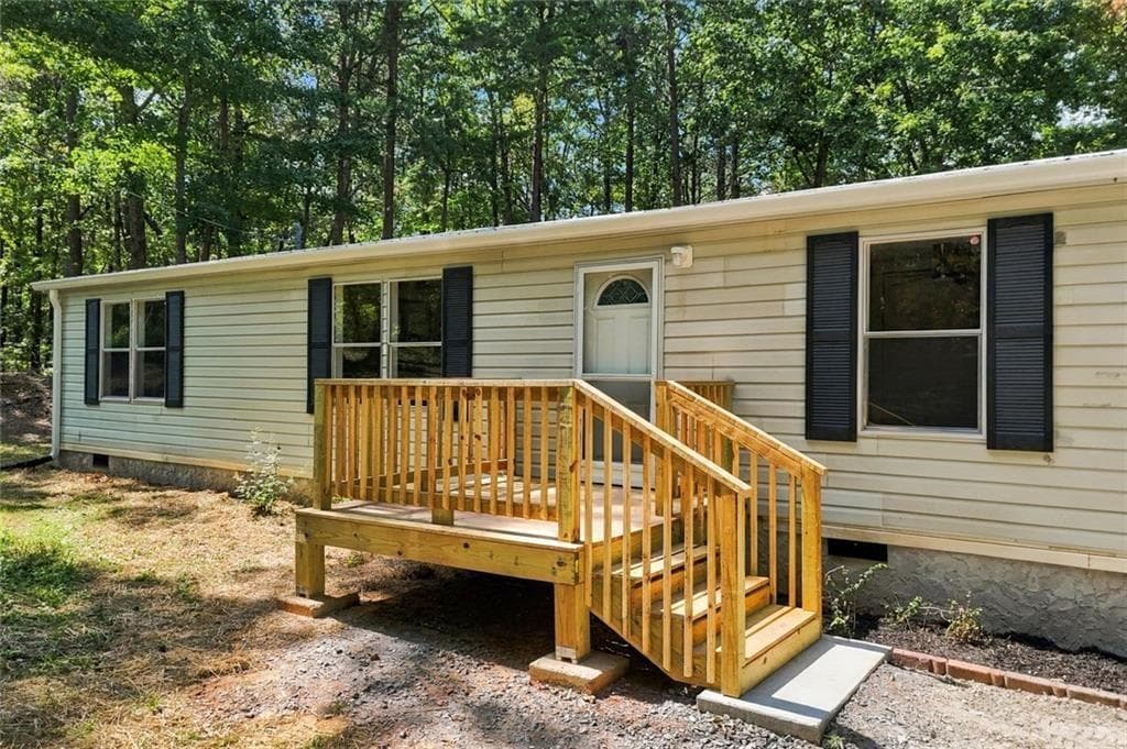 3 bedroom, 2 bathroom, 1,440 sq ft single family residence for sale at 99 Adrianne Lane, Dawsonville, GA 30534 — photo 3