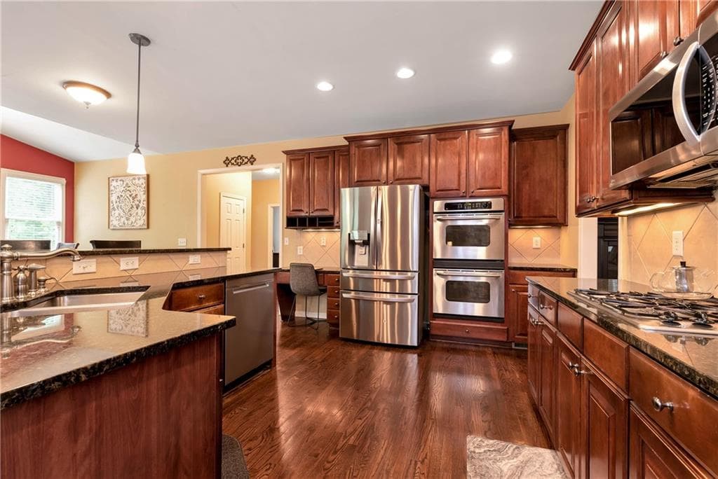 5 bedroom, 4 bathroom, 3,211 sq ft single family residence for sale at 4755 Trilogy Park Trail, Hoschton, GA 30548 — photo 9