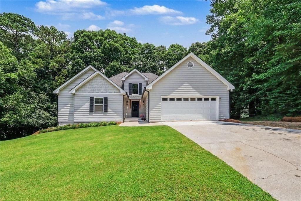 4 bedroom, 4 bathroom, 3,618 sq ft single family residence for sale at 2266 Orion Court, Grayson, GA 30017 — photo 3