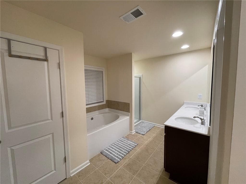 4 bedroom, 4 bathroom, 2,368 sq ft single family residence for sale at 4255 Almanor Circle, Norcross, GA 30071 — photo 3