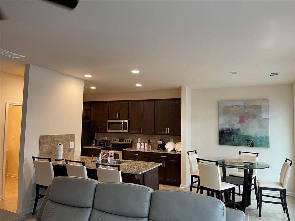 4 bedroom, 4 bathroom, 2,368 sq ft single family residence for sale at 4255 Almanor Circle, Norcross, GA 30071 — photo 6