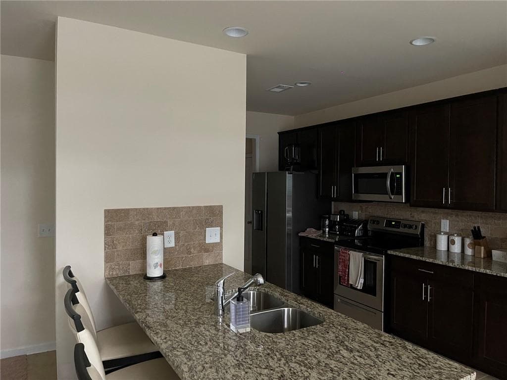 4 bedroom, 4 bathroom, 2,368 sq ft single family residence for sale at 4255 Almanor Circle, Norcross, GA 30071 — photo 8