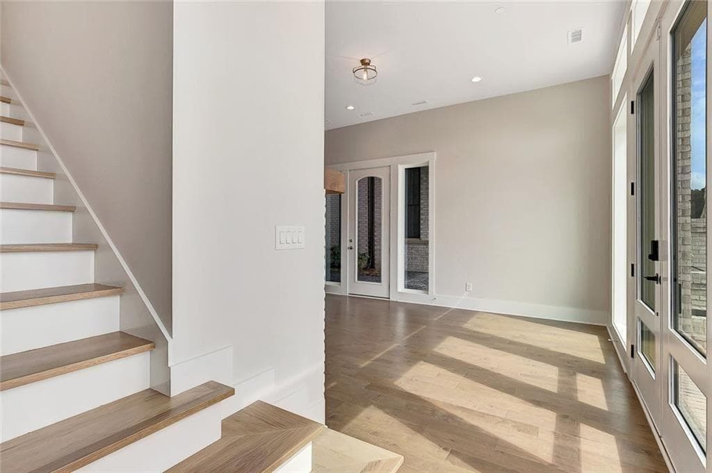 3 bedroom, 3 bathroom, 2,178 sq ft townhouse for sale at 170 Rolison Way, Fayetteville, GA 30214 — photo 8
