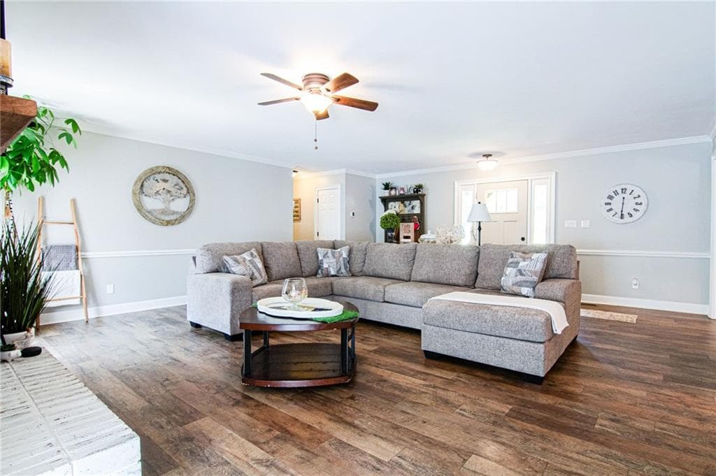 5 bedroom, 3 bathroom, 1,940 sq ft single family residence for sale at 2714 Dorsey Peek Road, Gainesville, GA 30507 — photo 4