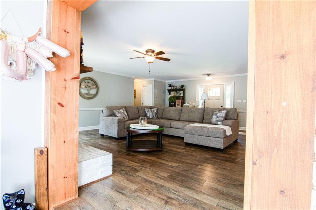 5 bedroom, 3 bathroom, 1,940 sq ft single family residence for sale at 2714 Dorsey Peek Road, Gainesville, GA 30507 — photo 5