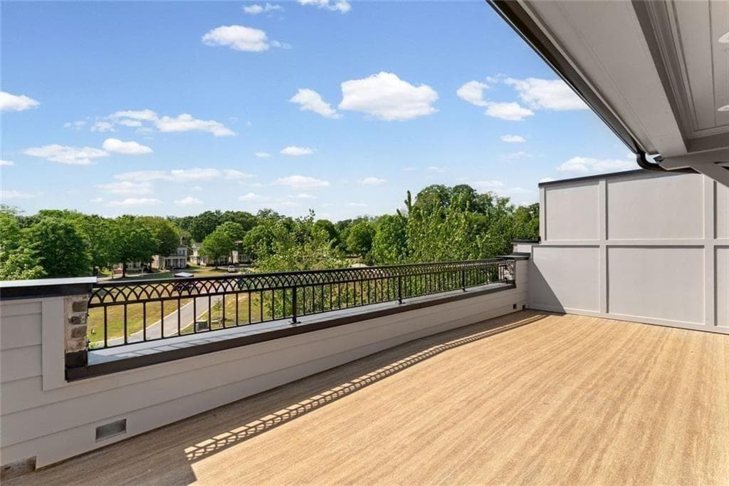 3 bedroom, 4 bathroom, 3,220 sq ft townhouse for sale at 73 Bourbon Street 5, Senoia, GA 30276 — photo 3