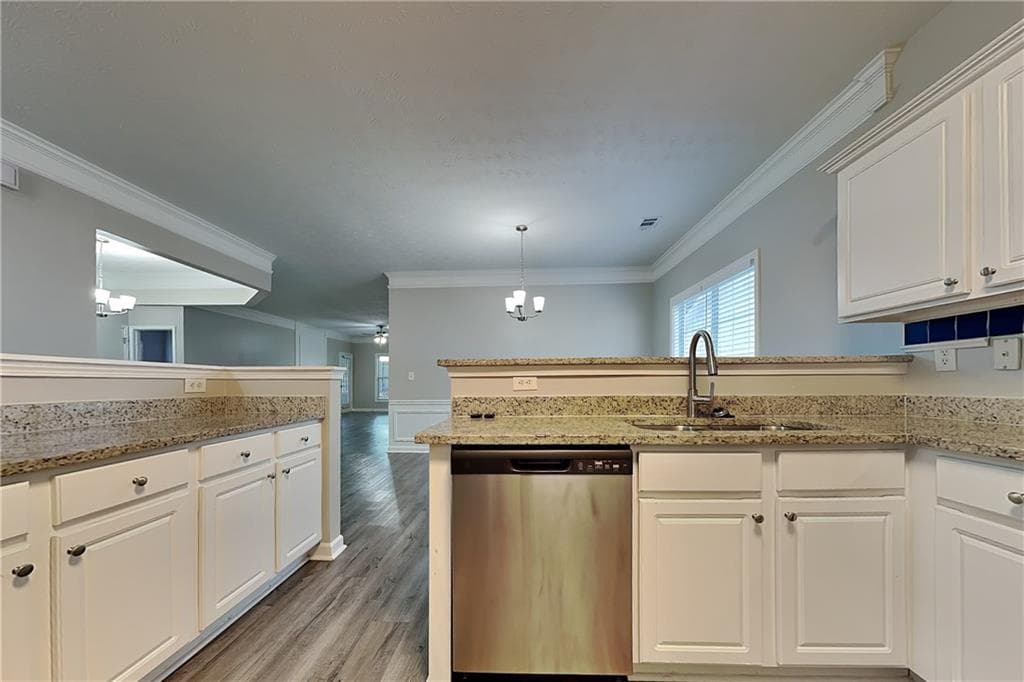 3 bedroom, 2 bathroom, 1,853 sq ft single family residence for rent at 1975 Sterling Creek Court, Snellville, GA 30078 for $2,175 a month — photo 7