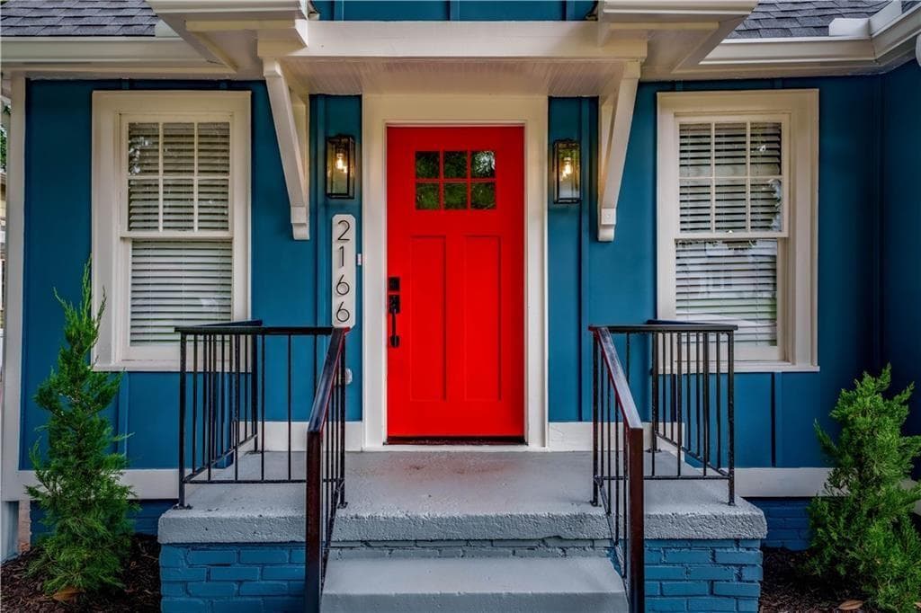 3 bedroom, 2 bathroom, 1,401 sq ft single family residence for sale at 2166 Montrose Avenue, Atlanta, GA 30311 — photo 2