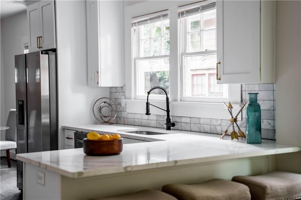 3 bedroom, 2 bathroom, 1,401 sq ft single family residence for sale at 2166 Montrose Avenue, Atlanta, GA 30311 — photo 4