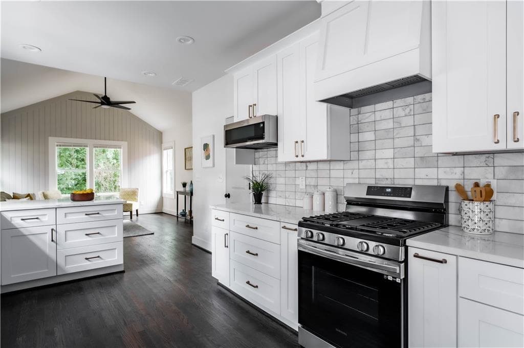 3 bedroom, 2 bathroom, 1,401 sq ft single family residence for sale at 2166 Montrose Avenue, Atlanta, GA 30311 — photo 6