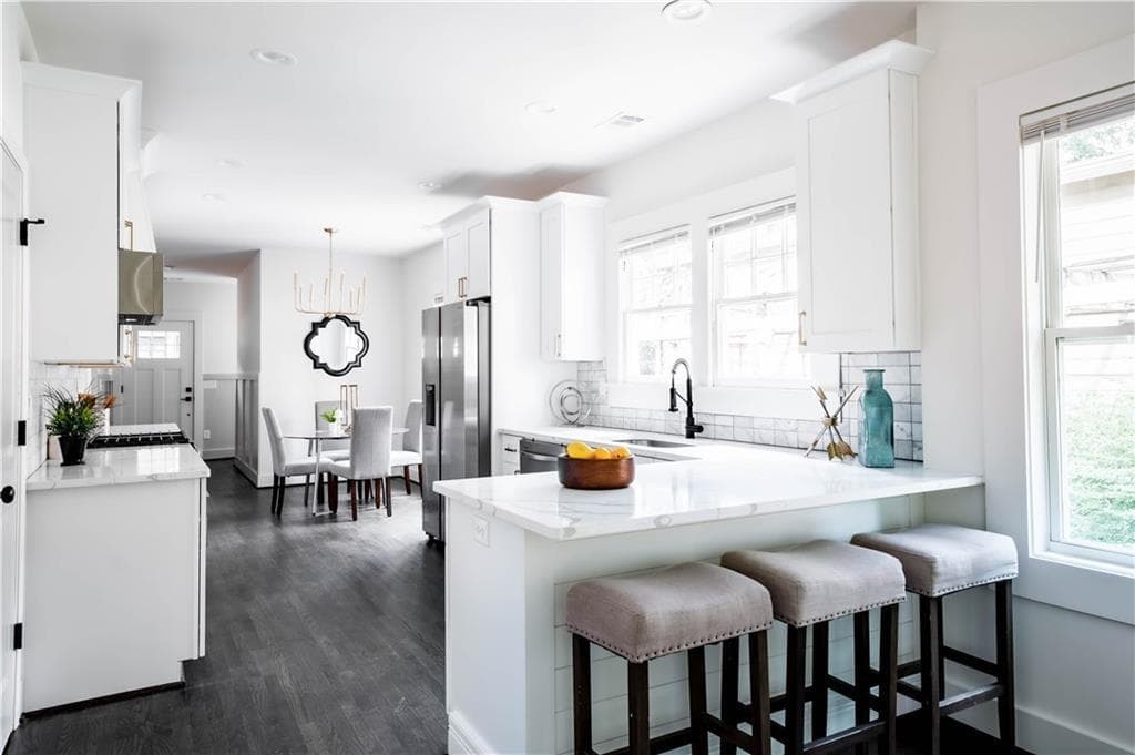 3 bedroom, 2 bathroom, 1,401 sq ft single family residence for sale at 2166 Montrose Avenue, Atlanta, GA 30311 — photo 7