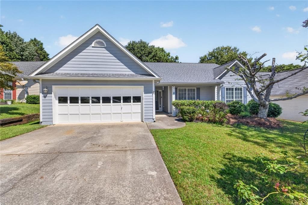 3 bedroom, 2 bathroom, 2,191 sq ft single family residence for sale at 4957 Overlook View Court, Duluth, GA 30096 — photo 1 of 53