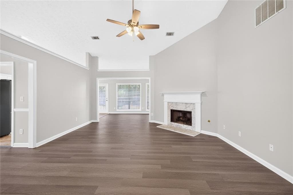 3 bedroom, 2 bathroom, 2,191 sq ft single family residence for sale at 4957 Overlook View Court, Duluth, GA 30096 — photo 5
