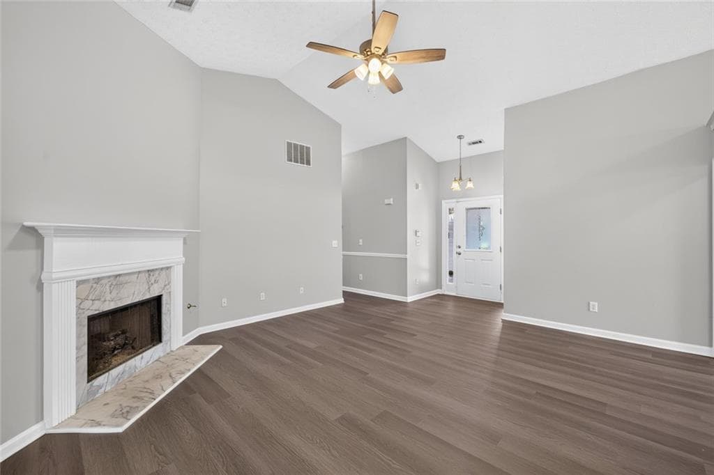 3 bedroom, 2 bathroom, 2,191 sq ft single family residence for sale at 4957 Overlook View Court, Duluth, GA 30096 — photo 8