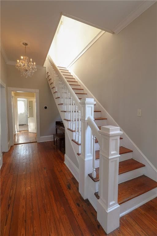 3 bedroom, 2 bathroom, 2,092 sq ft single family residence for sale at 313 W 33rd Street, Savannah, GA 31401 — photo 6