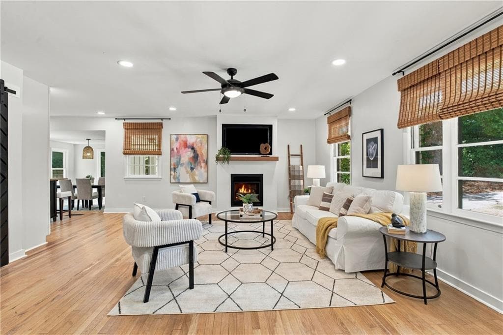 3 bedroom, 2 bathroom, 1,402 sq ft single family residence for sale at 1172 Blueberry Trail, Decatur, GA 30033 — photo 4