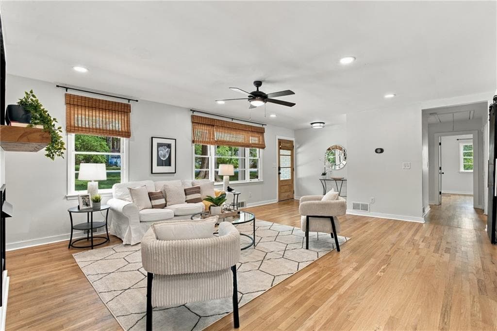 3 bedroom, 2 bathroom, 1,402 sq ft single family residence for sale at 1172 Blueberry Trail, Decatur, GA 30033 — photo 5
