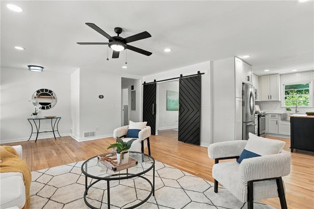 3 bedroom, 2 bathroom, 1,402 sq ft single family residence for sale at 1172 Blueberry Trail, Decatur, GA 30033 — photo 7