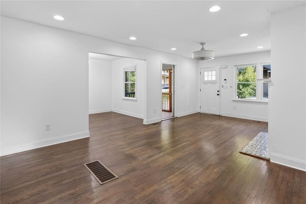 3 bedroom, 2 bathroom, 1,618 sq ft single family residence for sale at 1311 Bernard Street, Atlanta, GA 30314 — photo 6