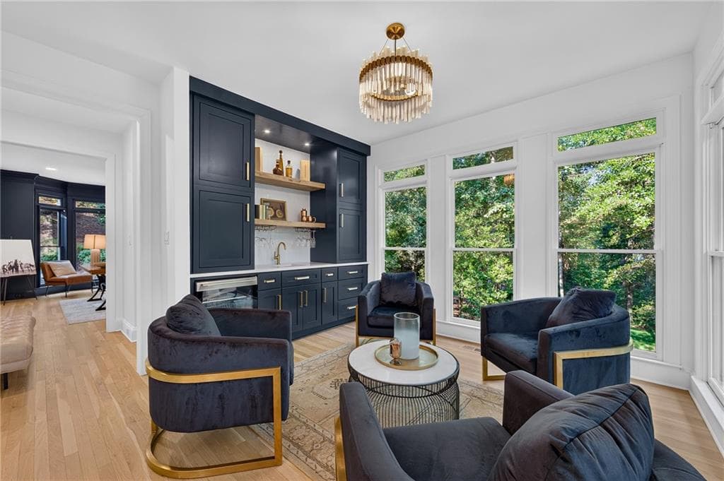 5 bedroom, 5 bathroom, 5,386 sq ft single family residence for sale at 110 Valley Summit Court, Roswell, GA 30075 — photo 6