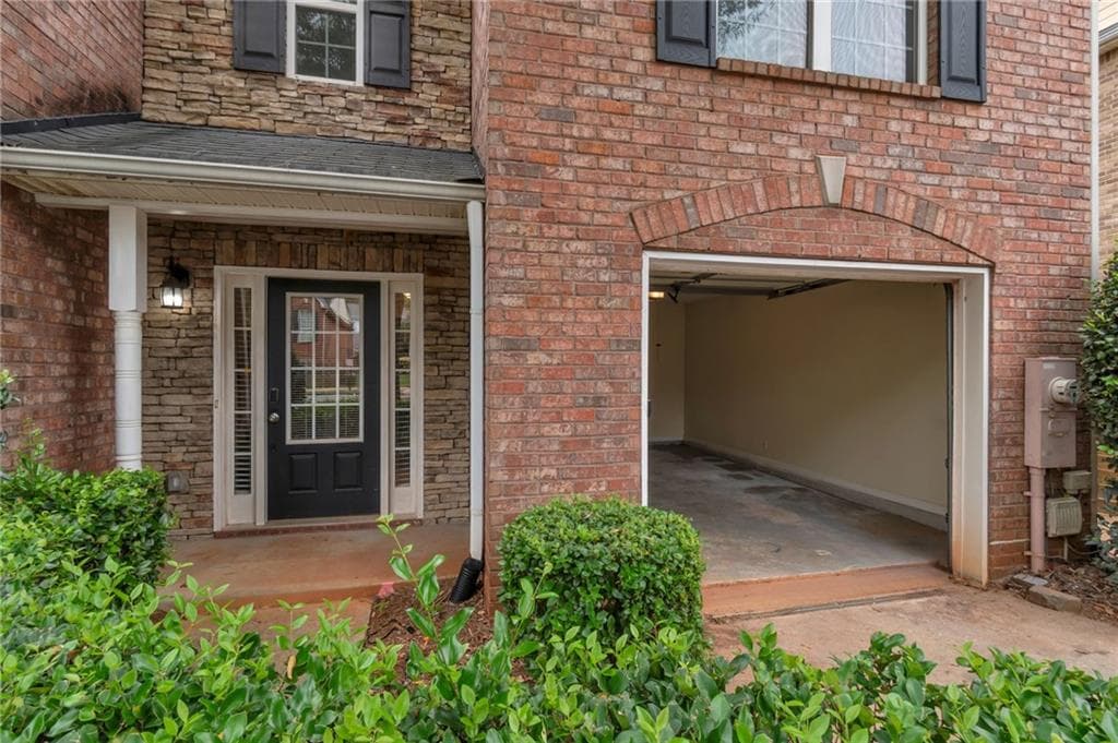 3 bedroom, 3 bathroom, 1,692 sq ft single family residence for sale at 175 Fern Crest Drive, Lawrenceville, GA 30046 — photo 2