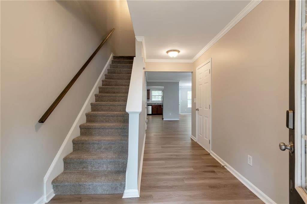 3 bedroom, 3 bathroom, 1,692 sq ft single family residence for sale at 175 Fern Crest Drive, Lawrenceville, GA 30046 — photo 4