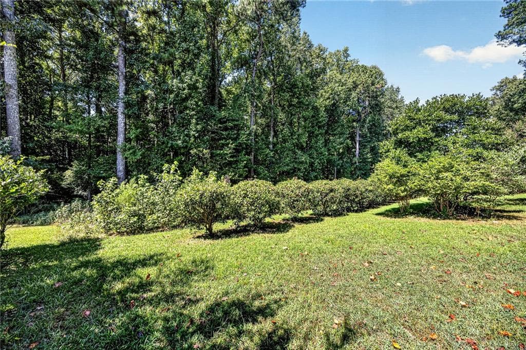 4 bedroom, 2 bathroom, 2,272 sq ft single family residence for sale at 2730 Angel Oak Circle, Dacula, GA 30019 — photo 2