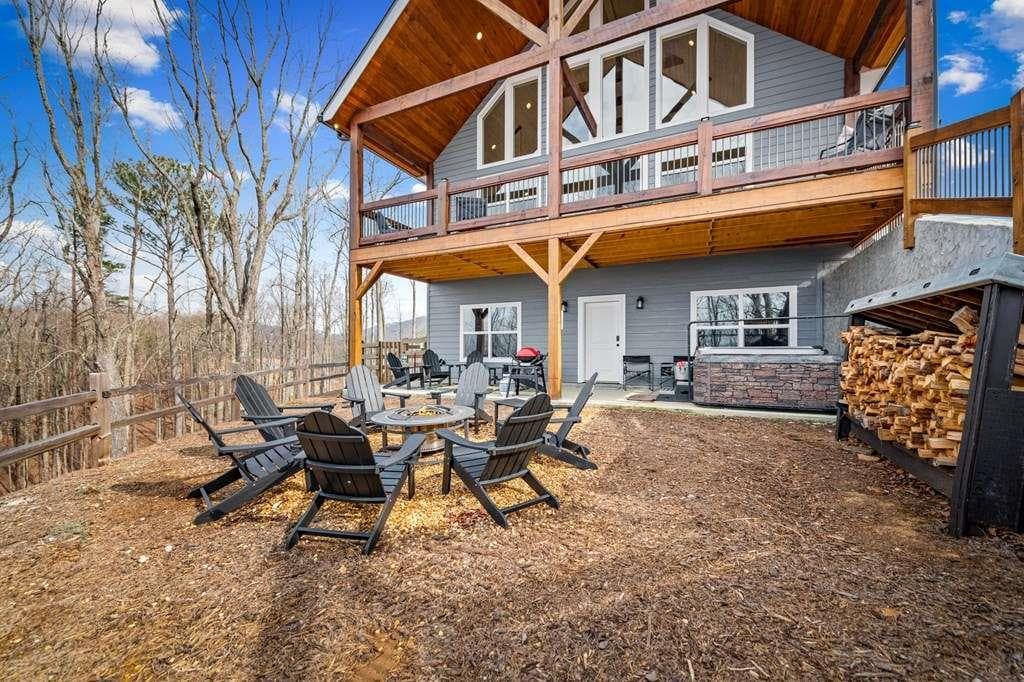 3 bedroom, 2 bathroom, 2,900 sq ft single family residence for sale at 1016 Twisted Oak Road, Talking Rock, GA 30175 — photo 5
