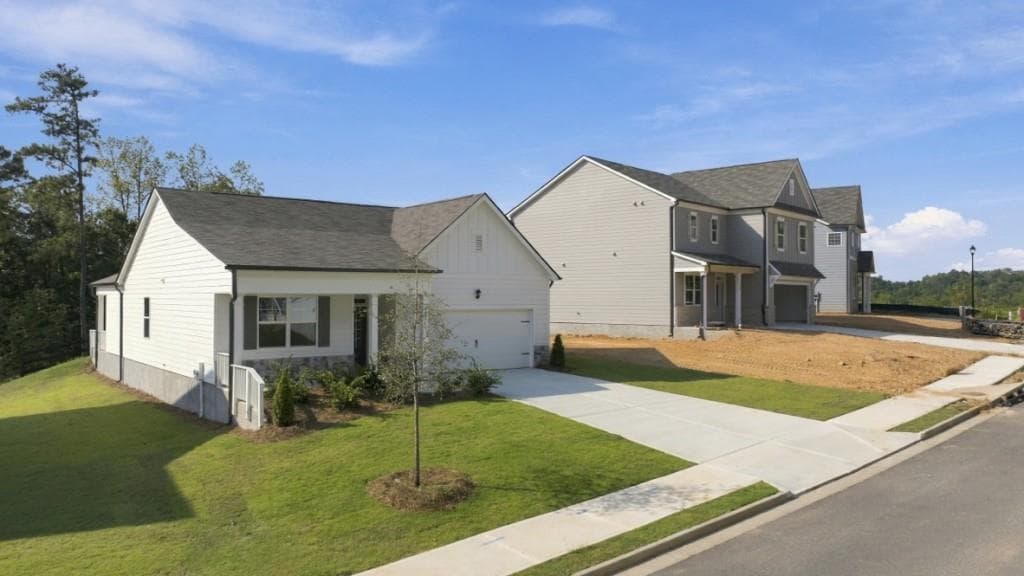 4 bedroom, 2 bathroom, 1,774 sq ft single family residence for sale at 6067 Airedale Drive, Union City, GA 30291 — photo 3