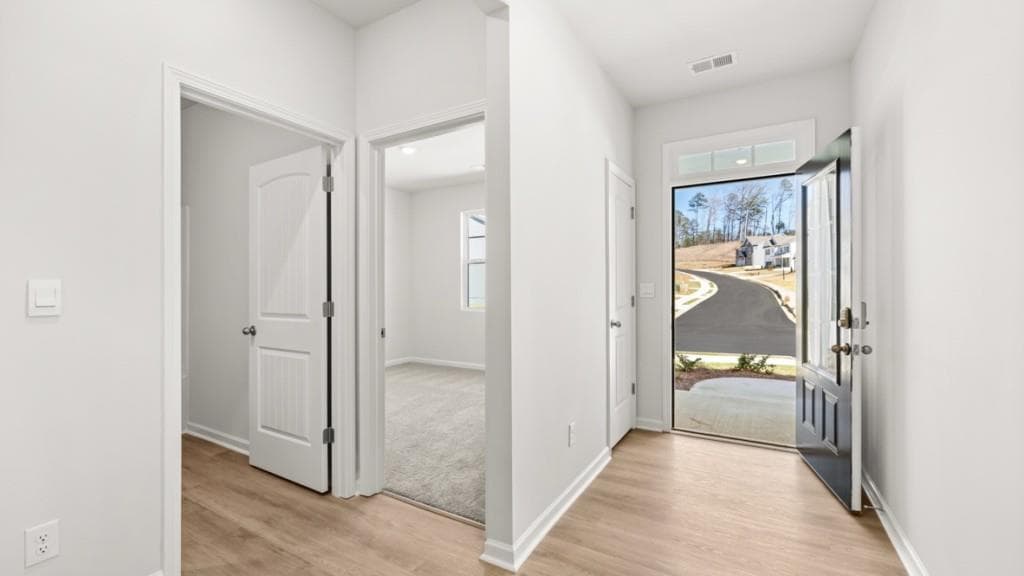 4 bedroom, 2 bathroom, 1,774 sq ft single family residence for sale at 6067 Airedale Drive, Union City, GA 30291 — photo 6