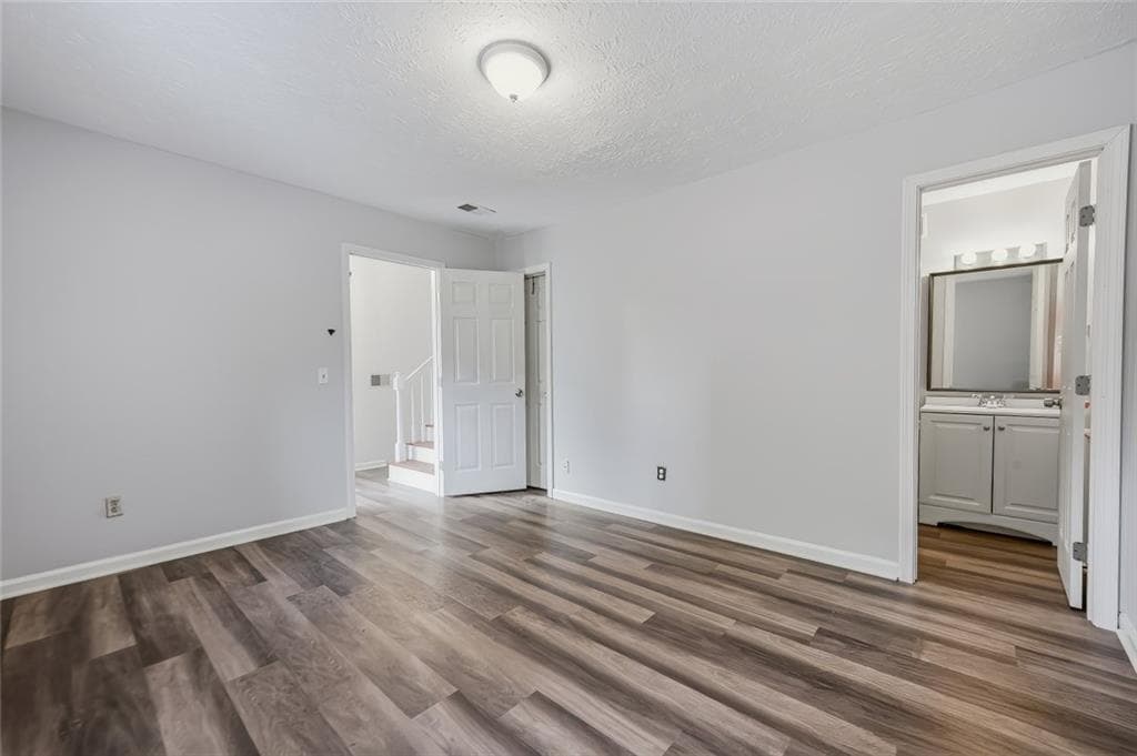 4 bedroom, 3 bathroom, 1,956 sq ft single family residence for sale at 2616 Selman Drive, Duluth, GA 30096 — photo 4