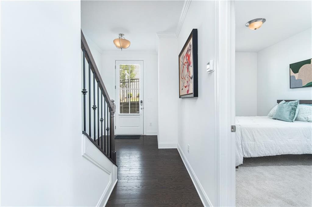 3 bedroom, 4 bathroom, 2,339 sq ft townhouse for sale at 2636 Caruso Way, Atlanta, GA 30339 — photo 3