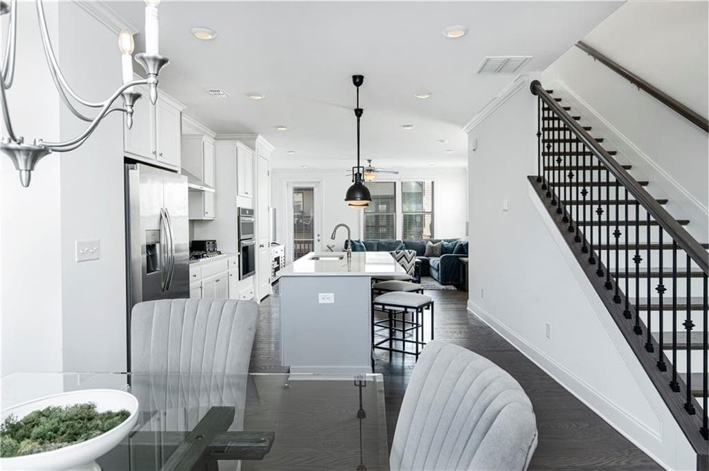 3 bedroom, 4 bathroom, 2,339 sq ft townhouse for sale at 2636 Caruso Way, Atlanta, GA 30339 — photo 9