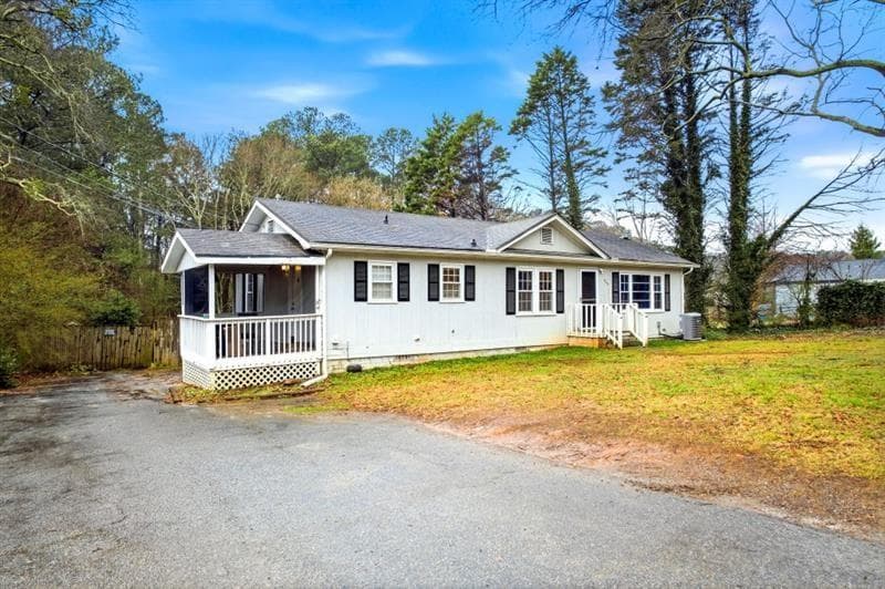 3 bedroom, 2 bathroom, 1,152 sq ft single family residence for sale at 3245 Mars Hill Church Road, Acworth, GA 30101 — photo 2