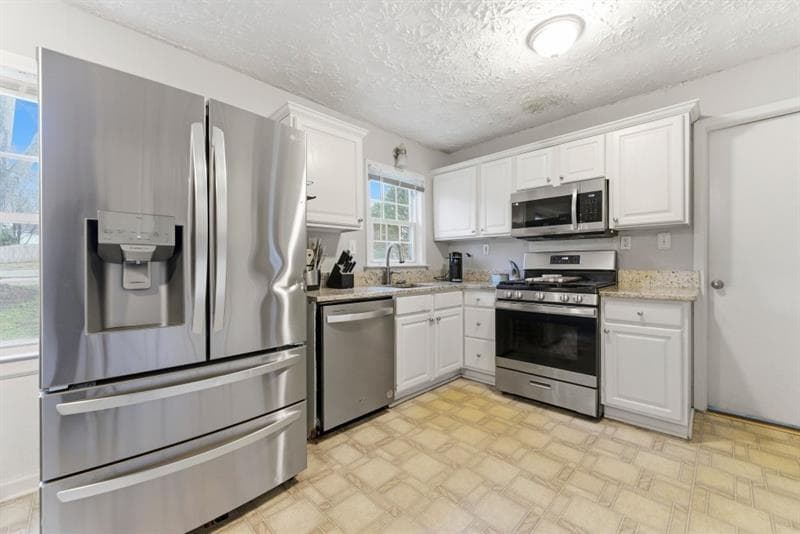3 bedroom, 2 bathroom, 1,152 sq ft single family residence for sale at 3245 Mars Hill Church Road, Acworth, GA 30101 — photo 6