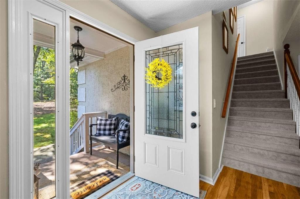 3 bedroom, 3 bathroom, 2,214 sq ft single family residence for sale at 292 Foggy Bottom Drive, Carrollton, GA 30116 — photo 2