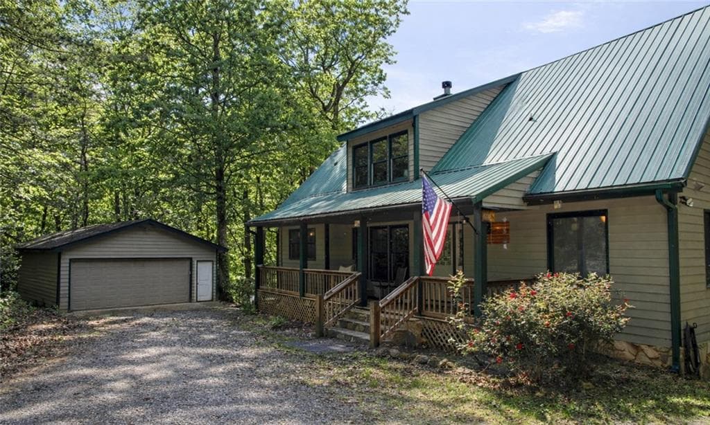 4 bedroom, 3 bathroom, 2,533 sq ft single family residence for sale at 168 Green Cabin Way, Talking Rock, GA 30175 — photo 1 of 42