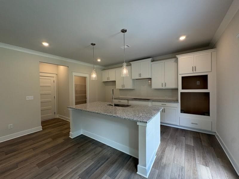 4 bedroom, 3 bathroom, 2,591 sq ft single family residence for sale at 7 Putnam Place, Cartersville, GA 30120 — photo 3