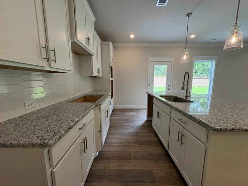 4 bedroom, 3 bathroom, 2,591 sq ft single family residence for sale at 7 Putnam Place, Cartersville, GA 30120 — photo 5