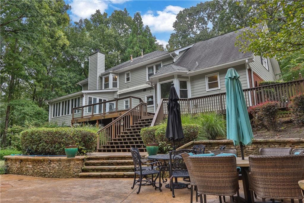 4 bedroom, 3 bathroom, 3,083 sq ft single family residence for sale at 2061 Lullwater Place, Lawrenceville, GA 30043 — photo 4