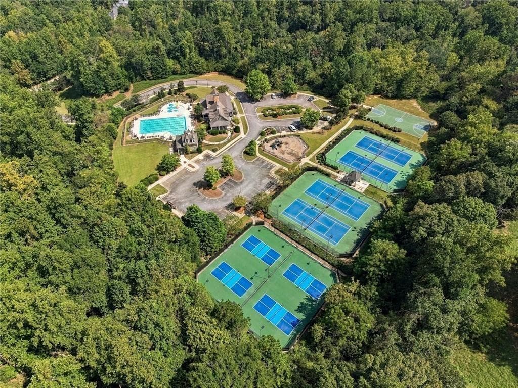 5 bedroom, 5 bathroom, 4,352 sq ft single family residence for sale at 6190 Vista Crossing Way, Cumming, GA 30028 — photo 3