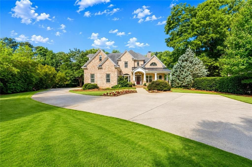 6 bedroom, 5 bathroom single family residence for sale at 390 Chaffin Road, Roswell, GA 30075 — photo 2