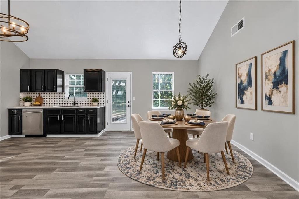 3 bedroom, 2 bathroom, 1,807 sq ft single family residence for sale at 14 Sherwood Drive, Cartersville, GA 30121 — photo 9