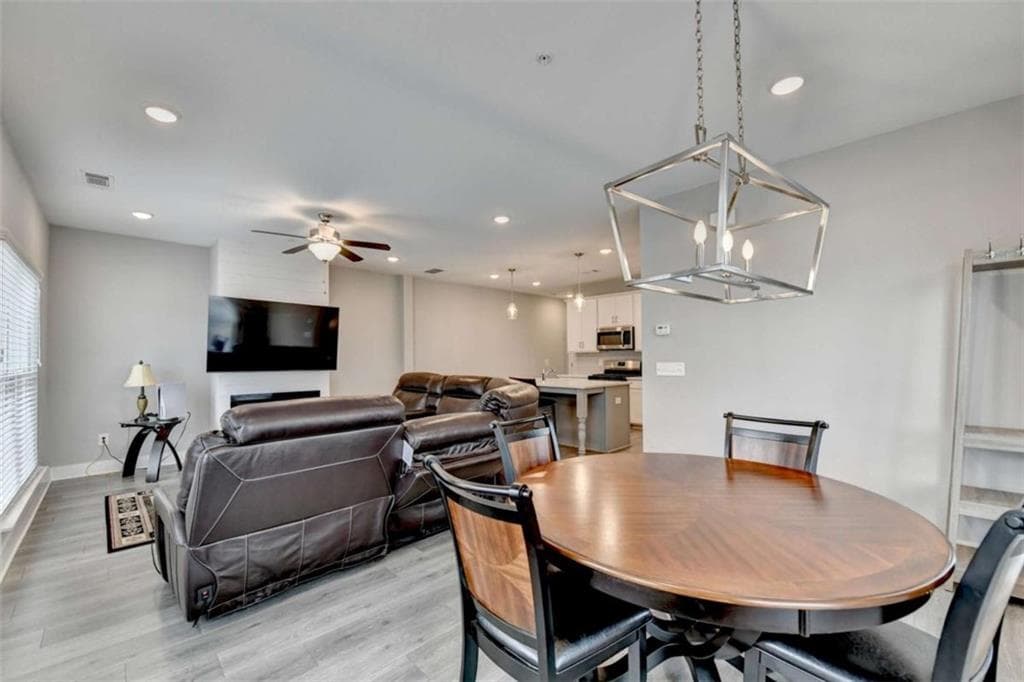3 bedroom, 3 bathroom, 1,968 sq ft single family residence for sale at 1714 Prospect Way, Conyers, GA 30094 — photo 6
