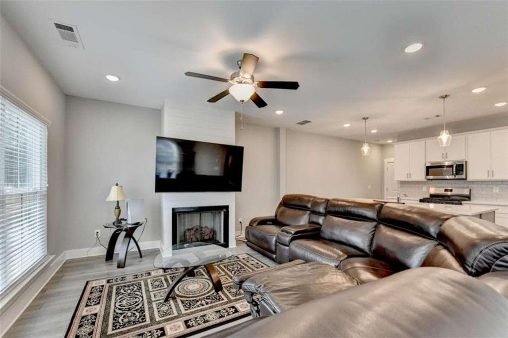 3 bedroom, 3 bathroom, 1,968 sq ft single family residence for sale at 1714 Prospect Way, Conyers, GA 30094 — photo 7