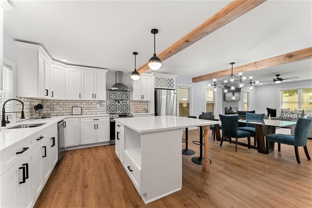 4 bedroom, 3 bathroom, 2,301 sq ft single family residence for sale at 1114 Osborne Street, Atlanta, GA 30310 — photo 6